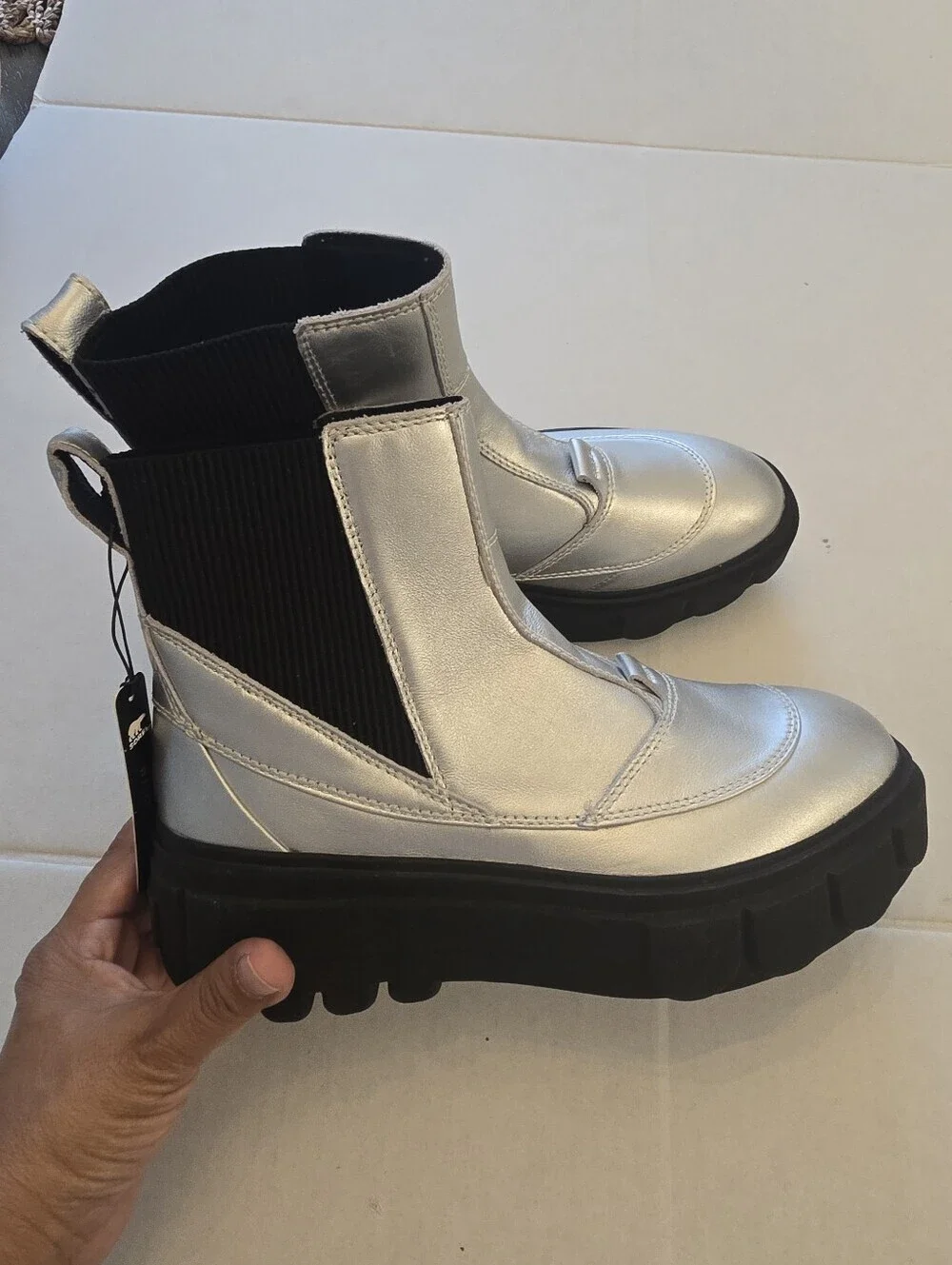 Sorel Caribou X Waterproof Boots Size 9.5 Silver Metallic
